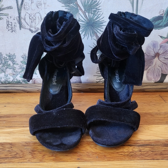 Jeffrey Campbell Faustino Women's Black Velvet Heels Sandal Strappy Bow 8 - Picture 2 of 8